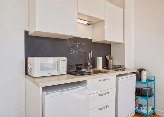 Cosy - Tram & Commerces A Pieds - Lumineux Apartment *